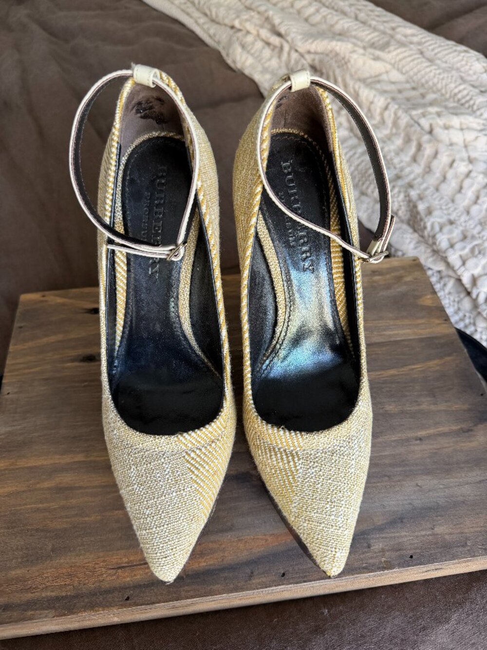 Burberry Women’s Striped Fabric Wedge Heels Pointed Toe Ankle Strap EU 36